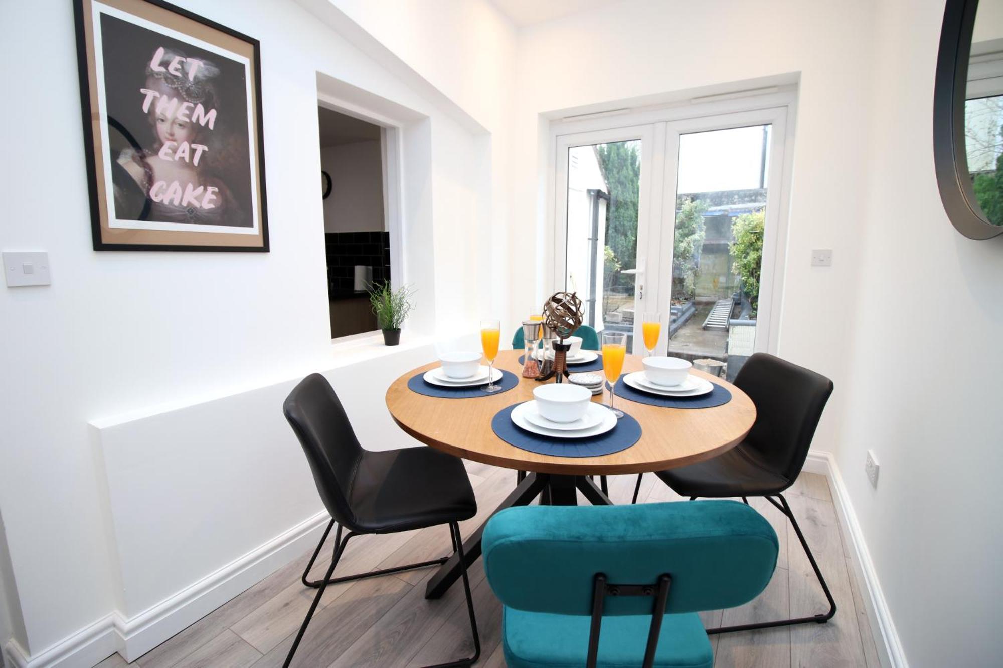 Spacious 4 Bedroom House - Moira Lodge By Ty Sa Cardiff Exterior photo